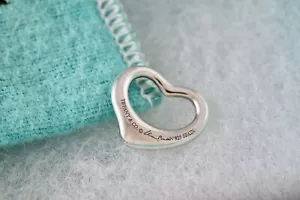 Ciondolo Piccolo Cuore Aperto Tiffany & Co. Elsa Peretti Argento 16mm - Foto 1 di 7