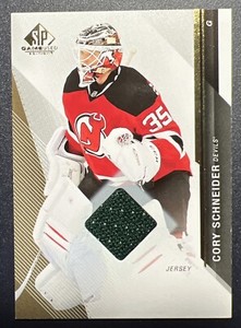 2014-15 SP Game Used Gold Jerseys Cory Schneider #35