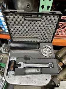 Extractor de rodamientos de mantenimiento SKF / Kit de instalación TMFT 33 / TMBP 7 incompleto - Imagen 1 de 16