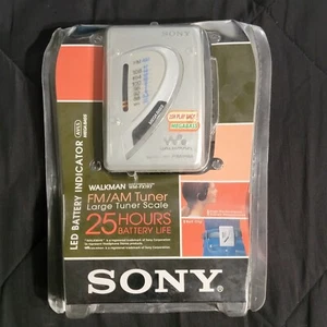 Sony Walkman WM-FX197 Mega Bass AM/FM Radio Cassette Player #3 - Picture 1 of 8