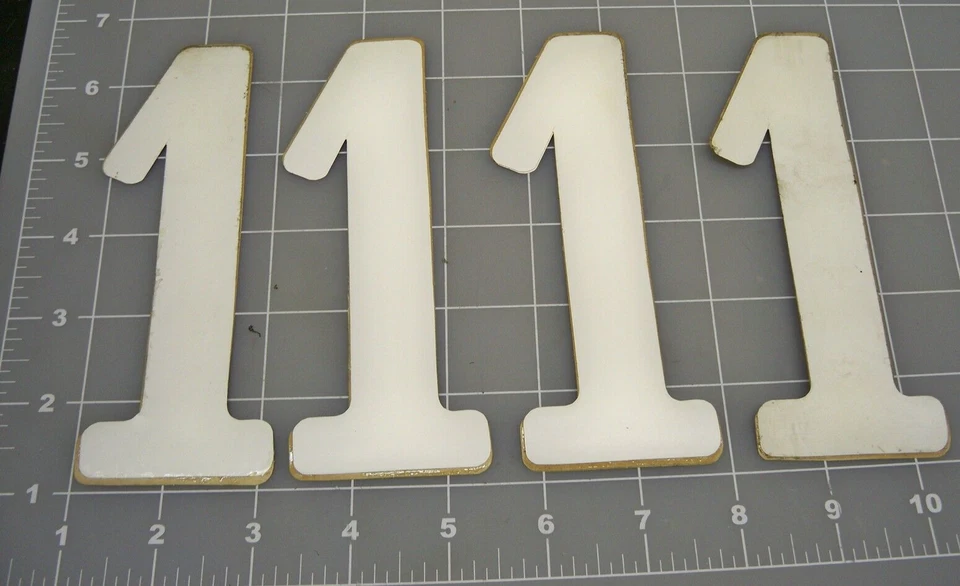 NUMBER 1 贴纸 6 英寸白色乙烯基 4 数量比赛评分免运费 — 第 1/1 张图片