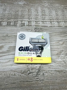 Gillette SkinGuard Men's Razor Blades, 8 Blade Refills - Picture 1 of 8