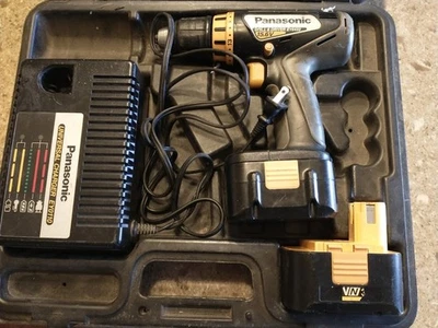 Taladro/destornillador Panasonic EY6432 15,6 V en estuche con 2 baterías y cargador Foto 1 de 3
