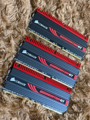 CORSAIR DOMINATOR GT CMT6GX3M3A2000C8 DDR3 6GB 3x2GB Used/Tested - Image 1 of 3