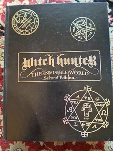 Paradigm Concepts: Tapa Dura Core Rules Cuero sintético - CAZADOR DE BRUJAS 2E RPG - Imagen 1 de 1