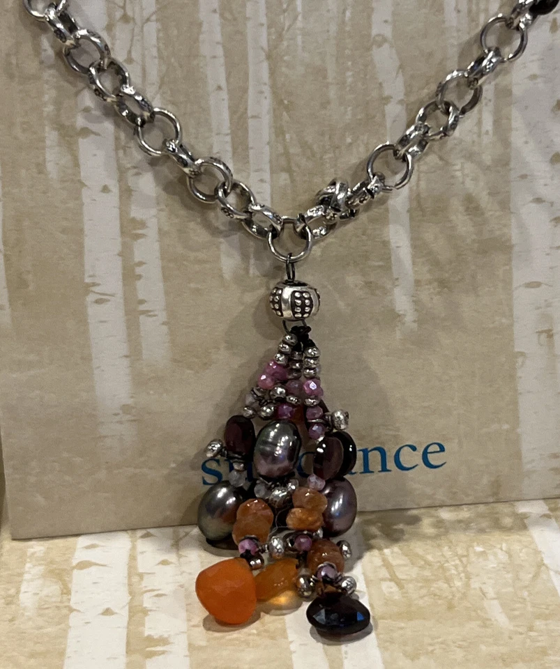 Nuevo con etiquetas Catálogo Sundance Granate Cornalina Perla Negra “Collar Petardo” $188 Foto 1 de 4