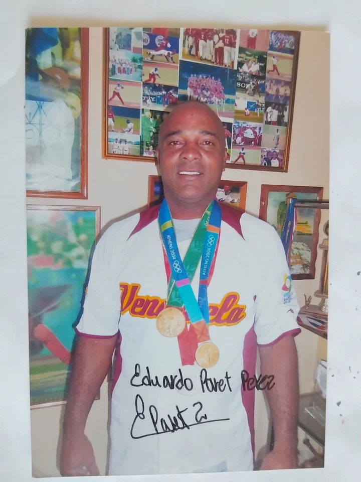Eduardo  Paret  Perez   CUBA   Olympiasieger  im  Baseball   2004 - Bild 1 von 1