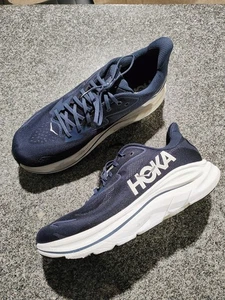 Scarpe da corsa uomo Hoka One One Clifton 10 larghe blu navy bianche taglia 13  - Foto 1 di 8