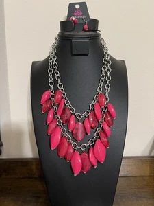 PAPARAZZI "ROYAL RETREAT" PINK NECKLACE & EARRING SET NWT - Picture 1 of 3