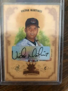 2004 Diamond Kings Signatures Silver Baseball Card Victor Martinez 197/200 AUTO - Picture 1 of 2