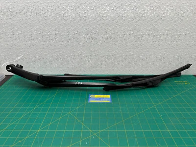 15-24 LEXUS RC300 RC350 BRAZO LIMPIAPARABRISAS DELANTERO DERECHO IZQUIERDO CON PAR DE CUCHILLAS OEM Foto 1 de 4