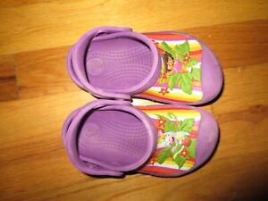 Girls Toddlers Crocs Purple Dora Slip On Sandals Size 8/9 Good Condition