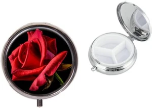 Caja de pastillas de viaje redonda de metal con flor de rosa regalo de cumpleaños de vacaciones X36 - Imagen 1 de 1