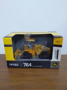 1/50 Ertl John Deere 764 High-Speed Dozer Construction Toy - Picture 1 of 4