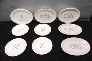 Rae Dunn 9 Teller, 5-8" Ovale & 4-6" rund siehe Bilder & Beschreibung Wir kombinieren Versand!! - Bild 1 von 7