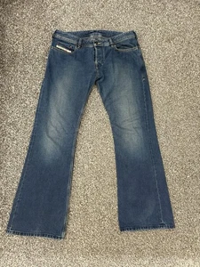 Pantalones de mezclilla para hombre Diesel Zathan Bootcut azul lavado 008XY W34 L32 - Imagen 1 de 12