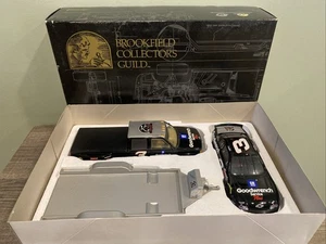Brookfield Collectors 1999 Dale Earnhardt Sr. 25th GoodWrench Car, Flatbed 1:24 - Picture 1 of 20