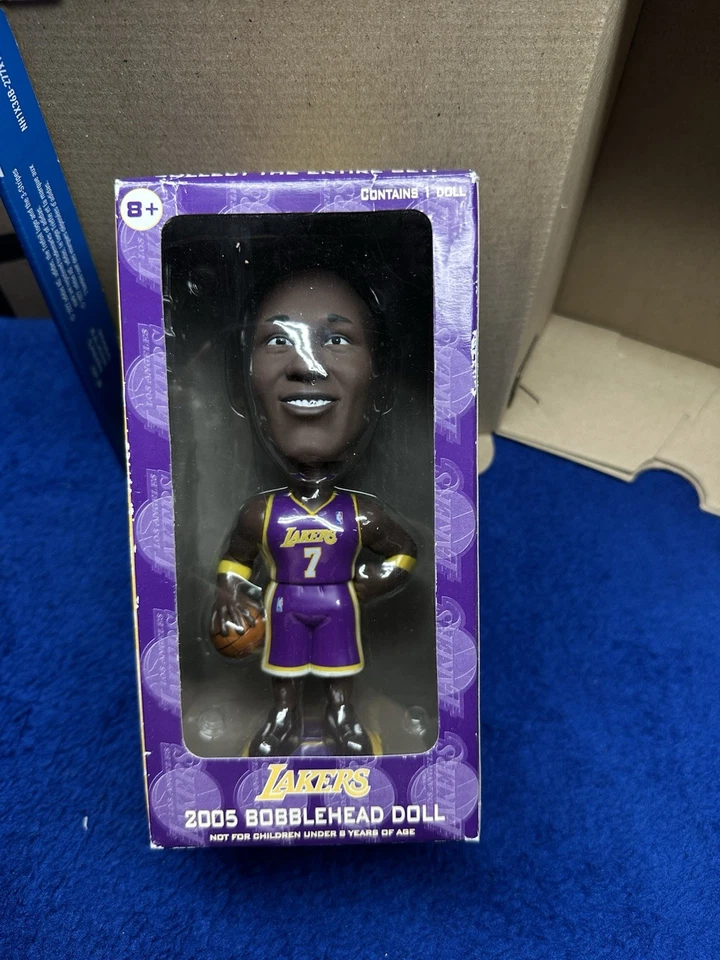 The Upper Deck Co 2005 Carls Junior Collection LA Lakers Bobblehead Odom Foto 1 de 4