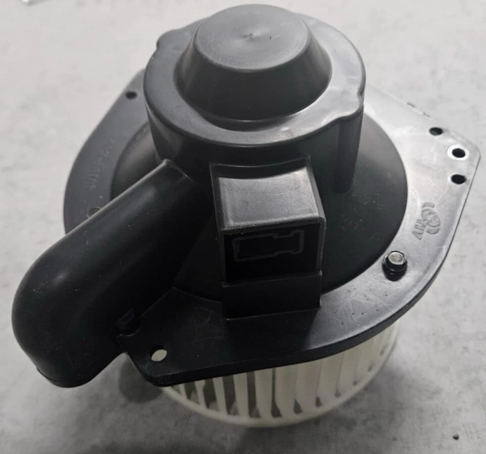 ACDelco HVAC Blower Motor For Chevrolet GMC Isuzu 2003-2012 - Image 1 of 2