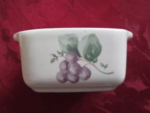 Pfaltzgraff Grapevine Sweetener Packet Holder - Picture 1 of 3
