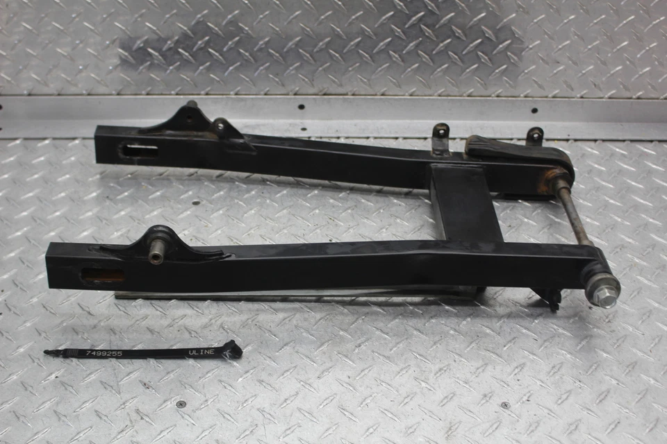 1995 YAMAHA VIRAGO 250 XV250 BRAÇO OSCILANTE TRASEIRO SUSPENSÃO BRAÇO - Imagem 1 de 4