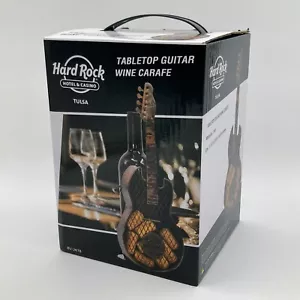 Hard Rock Hotel Casino Tulsa Guitarra de Mesa Botella de Vino Jarra Soporte 5x5,5x13,5 - Imagen 1 de 4