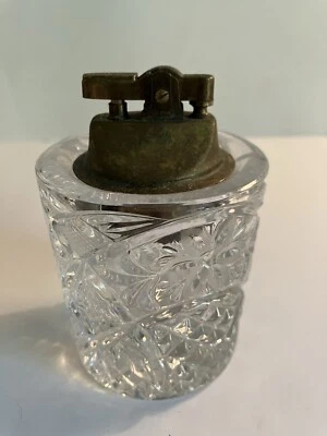 Encendedor de mesa de escritorio vintage de vidrio tallado en cristal hecho en Japón Foto 1 de 4
