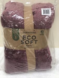 Berkshire Eco Soft King Blanket Red 112in x 92in
