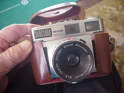Cámara Braun Paxette Super 3 35 mm y estuche con lente adtl Tele Slk 13,5 cm Foto 1 de 4
