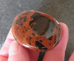 SCHÖNER MAHAGONI OBSIDIAN (20,0 Gramm / 41 mm) FLACH / PALMENSTEIN (A7) "SCHUTZ" - Bild 1 von 7