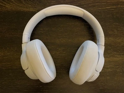JBL Tune 720BT, Wireless over-ear headphones, NEW and Unused - white - image 1 of 2