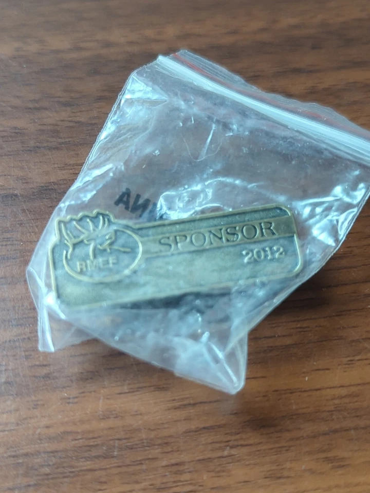 Base de alce de las montañas rocosas pinback vintage Foto 1 de 1