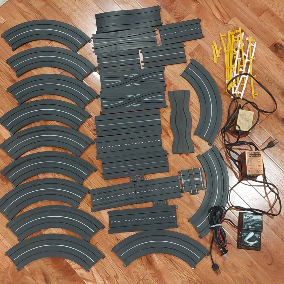 Paquete de energía eléctrica, transformador y pistas TYCO HO de colección + paquete de energía Atlas Foto 1 de 4