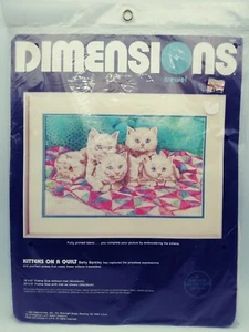 Vintage Dimensions KITTENS ON A QUILT Crewel Embroidery Printed Fabric #1357 *E1 - Picture 1 of 4