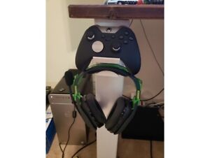 Microsoft Xbox One Controller & Headset Combo Bundle Wall Stand For Your Equip