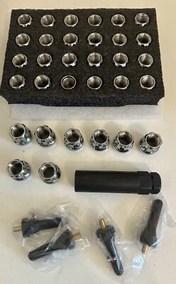 32 Chrome Spline Open Lug Nuts 9/16 Fits 8 Lug Chevy Dodge Ford + Security Key - Image 1 of 4