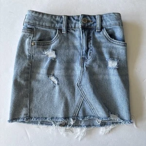 Art Class Girl's Distressed Denim Skirt Size Small (6/7) Pockets Zipper Buttons - Picture 1 of 11