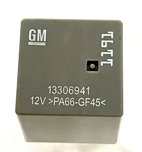 13306941 Genuine Vauxhall 2008-2016/Chevrolet 2005-2016 4-Pin Relay 12V 1191 GM - Picture 1 of 5