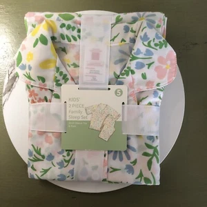 Wondershop Family Sleep Kid's Girl's 6 Floral 2Pc Short Sleeve Top & Pant PJ Set - Picture 1 of 3