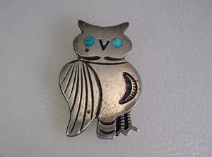 VINTAGE NAVAJO STERLING SILVER & OWL PIN w/ TURQUOISE EYES - Picture 1 of 4