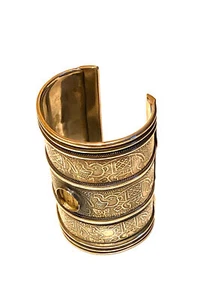 Silver tone finish wide elephant cuff bracelet - Picture 1 of 4