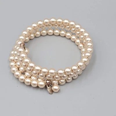 Pulsera Bobina Monet Vintage Imitación Perla Cuentas Mujer Crema Tres Filas Alambre Memoria Foto 1 de 4