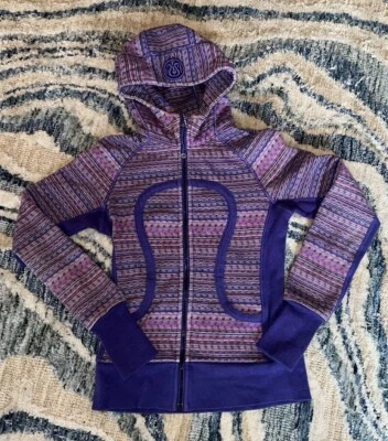 Lululemon Scuba Hoodie II Space Dye Twist Iris Flower Grape Fruits Size 4 Women - Image 1 of 4