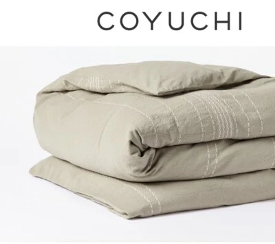 Edredón Coyuchi Aloe con Neutros King/Cal King Rayas Onduladas Orgánico Precio de venta sugerido por el fabricante 398 USD Foto 1 de 4