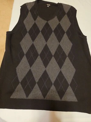 Apt. 9 Men’s Sleeveless Sweater Vest - Image 1 of 4