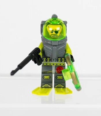 LEGO Atlantis Diver Minifigure w/ Spear Gun and Fins. Used + Fast Shipping - Image 1 of 4