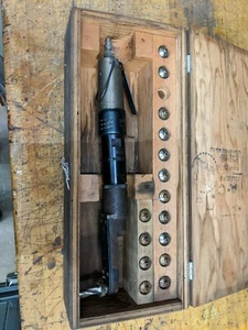 Jiffy Air Tool Pneumatic Pancake 1/4" Runner or reamer aircraft tool & tooling - Picture 1 of 9