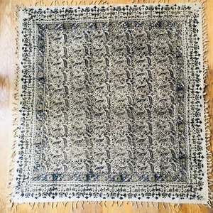 Tapiz cuadrado con flecos negros y beige arte teñido impreso a mano Irán 43" - Imagen 1 de 11