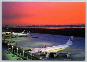 Postcard - Airplane Japan JAL at dusk 87 - Picture 1 of 2