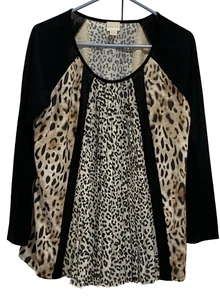 Chico's Top Tunic Size 1 Cheetah Blouse Pleats Long Sleeve Round Neck - Picture 1 of 8
